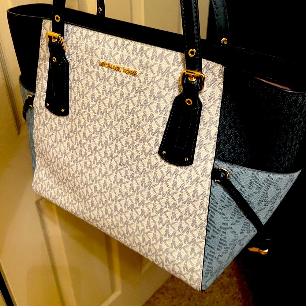 Large Michael Kors bag